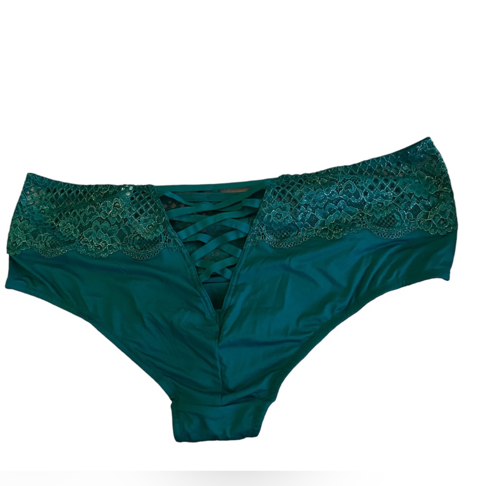 Cheeky panties emerald green
